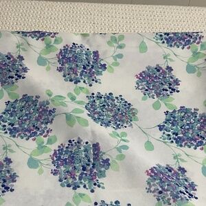 Nicole Miller Tablecloth Fall Colors Hydrangeas New 60" x 84"
